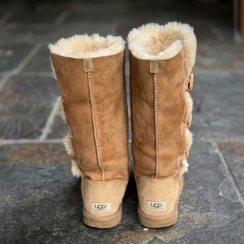 UGG Bailey Button Triplex Suede Chestnut Boots Si… - image 5